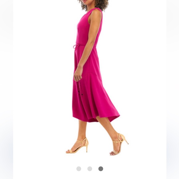 VINCE CAMUTO Asymmetric Hem Scuba Crepe
Dress - Picture 9 of 13